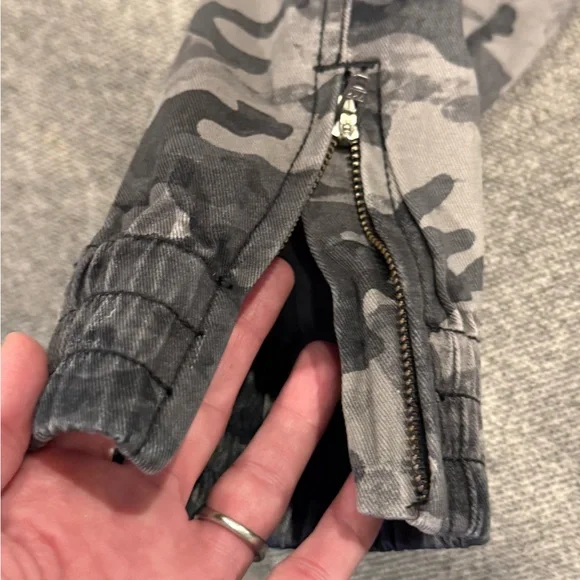 SPANX Black and Gray Camo Jogger Style pants - Picture 3 of 5